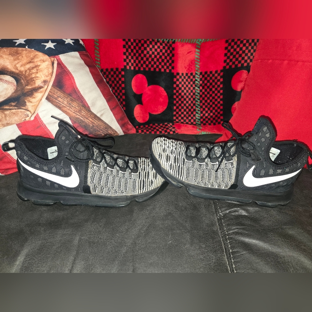 Nike Zoom Mens KD 9 Oreo Mic Drop Black White Shoes 843392-010 Men’s